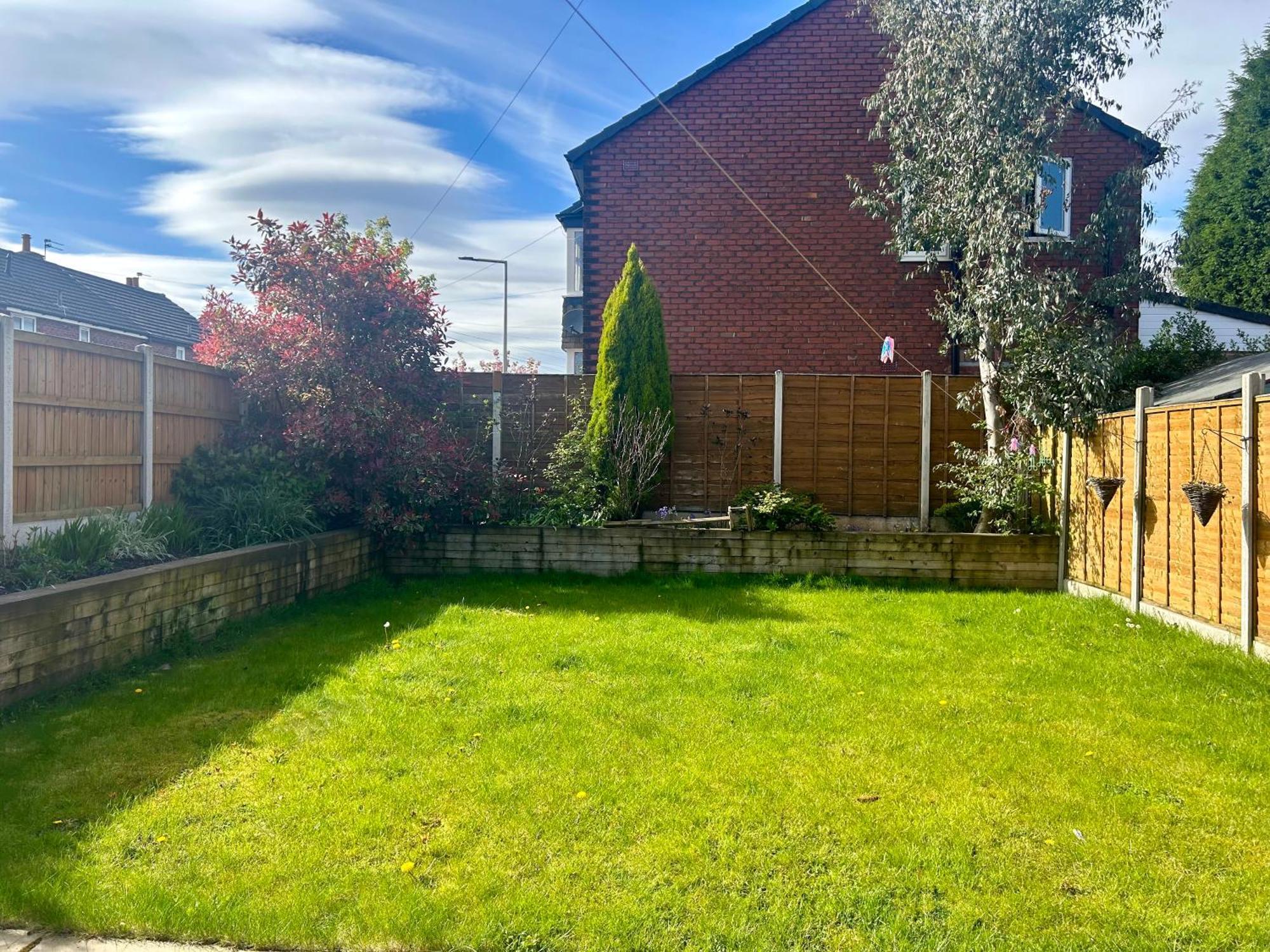 Quiet Double Bedroom With Garden View, Breakfast Hazel Grove Exterior photo